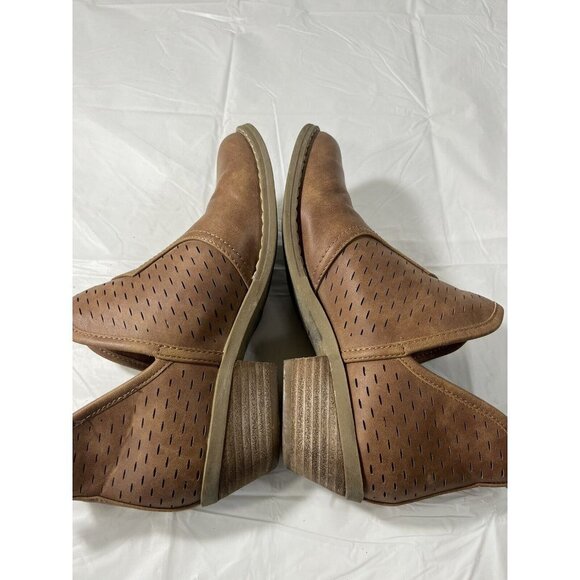 Report Women’s Davidson Tan Brown Ankle  Bootie Shoe Size 6 LEATHER - Picture 11 of 15